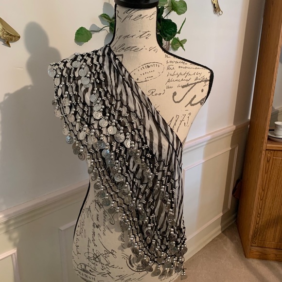 Scarf-Dangle - Picture 8 of 9